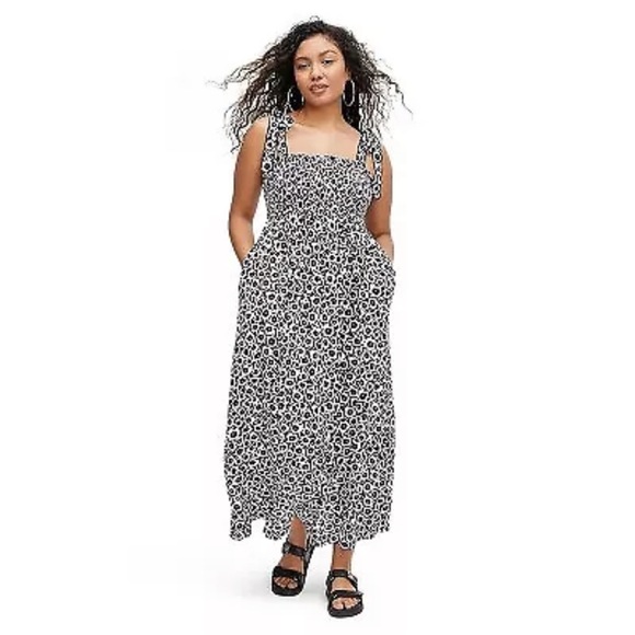Diane Von Furstenberg Dresses & Skirts - Diane Von Furstenberg Black and White Midi Dress